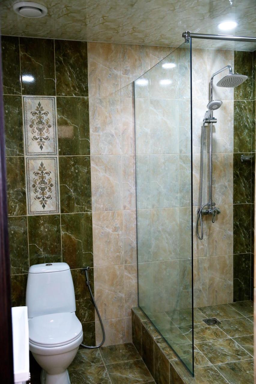 Tomu'S Hotel Gyumri Extérieur photo