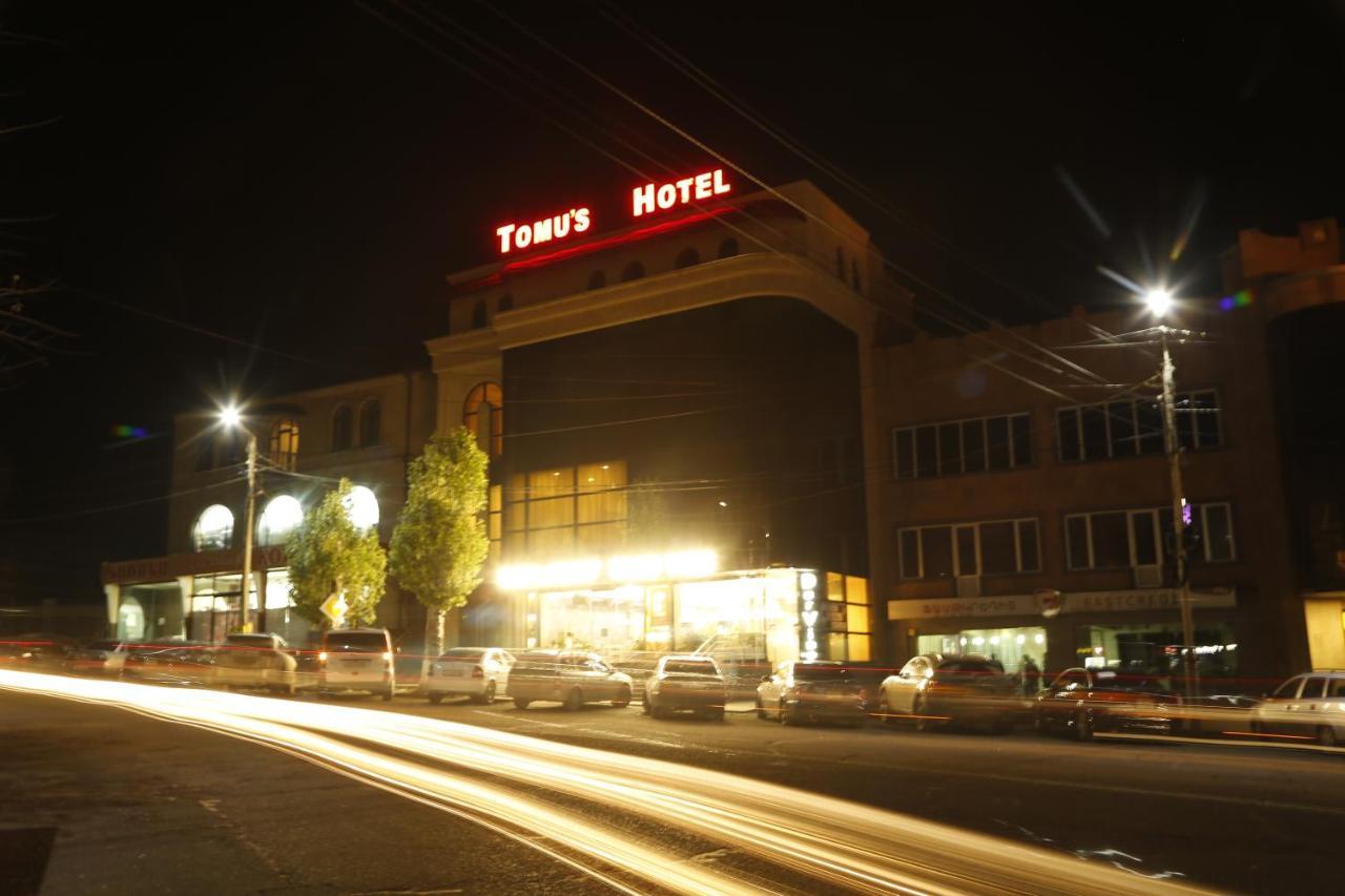 Tomu'S Hotel Gyumri Extérieur photo